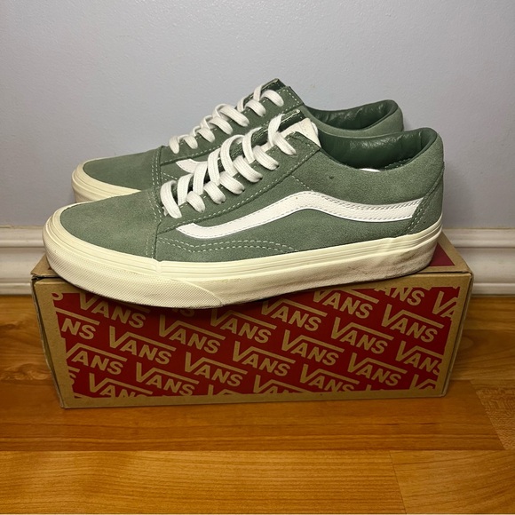 VANS | Women’s Old Skool Retro Shoes - Picture 1 of 5
